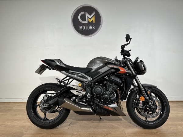 TRIUMPH Street Triple RS