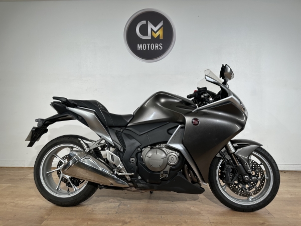 HONDA VFR 1200 F