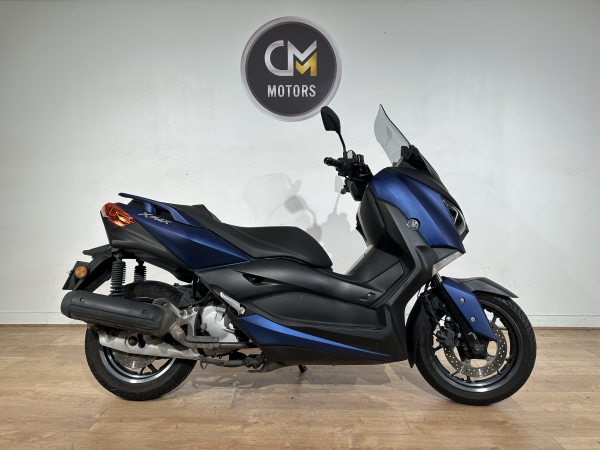 YAMAHA Xmax 125
