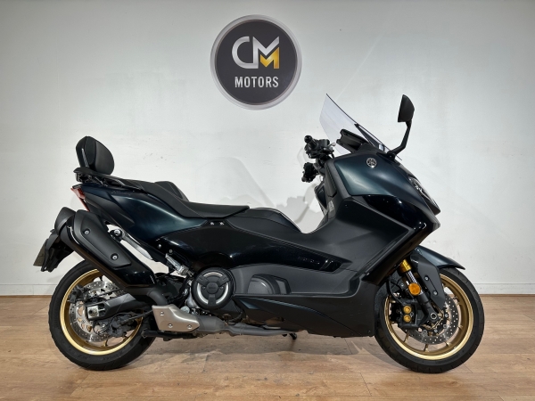 YAMAHA Tmax 560