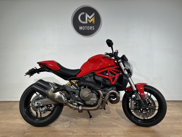 DUCATI Monster 821