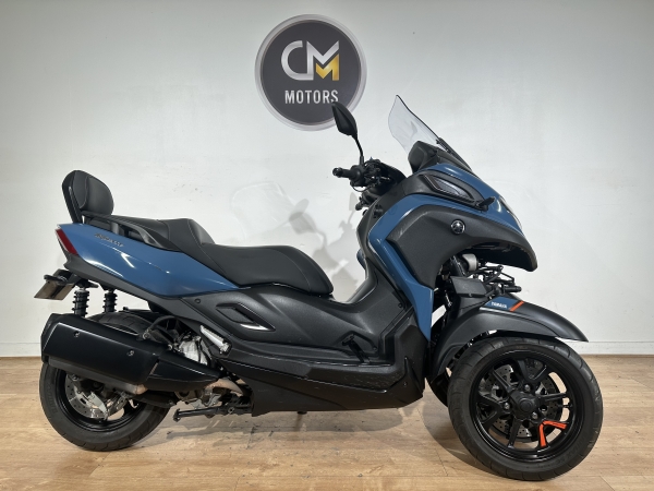 YAMAHA Tricity 300